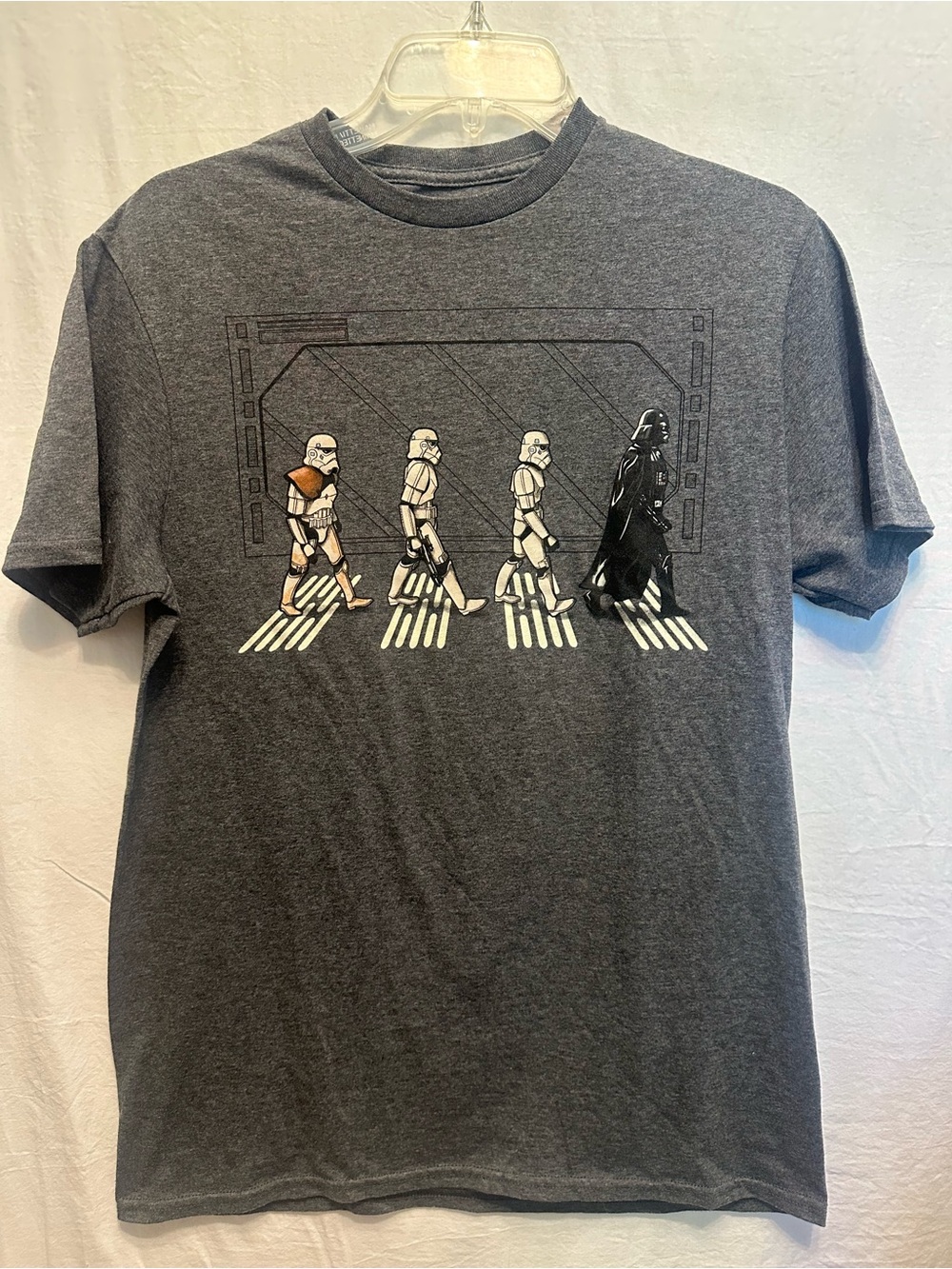 Star Wars Darth Vader Abbey Road Stormtrooper Graphic T-Shirt Size Medium